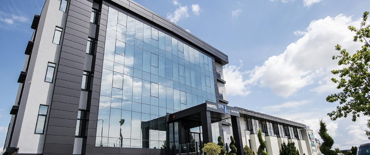 Hotel Spa Ice Resort Ghiroda Exterior foto